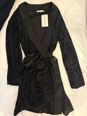 12th tribe Black zebra Textured Wrap Dress/cover up
